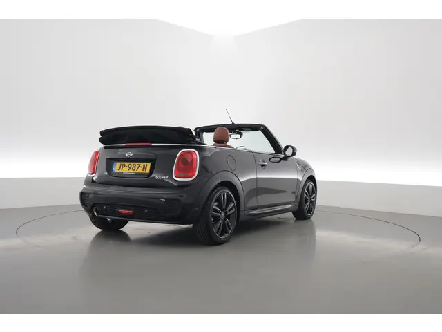 MINI Cooper Cabrio 2