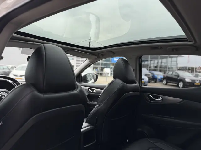 Nissan QASHQAI 1.3 DIG-T Premium Edition 2021 Benzine 12