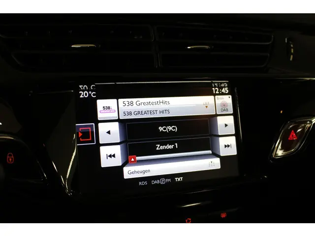 Citroën C3 1.2 PureTech Exclusive 2015 Benzine 31