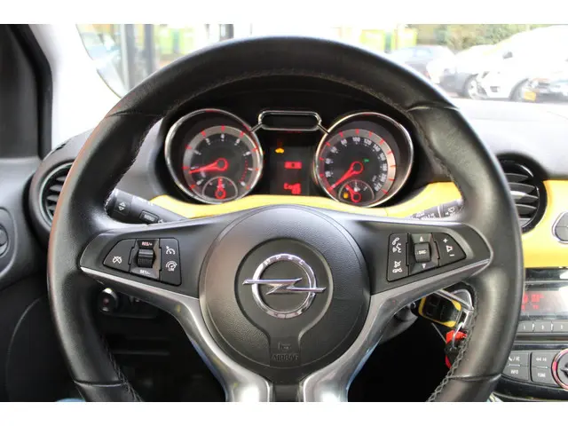 Opel ADAM 1.2 2015 Benzine 14