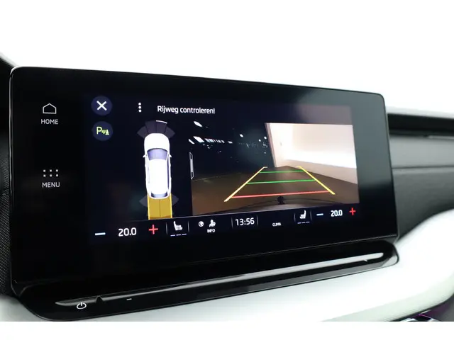 Škoda Octavia Combi 2.0 TDI 2024 Diesel 19