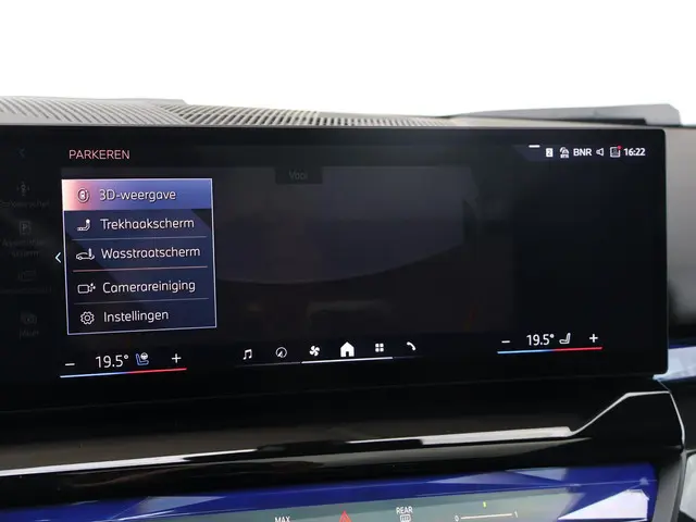 BMW i5 Touring 2024 Elektrisch 32