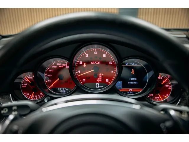 Porsche Panamera 4.8 GTS 2015 Benzine 40