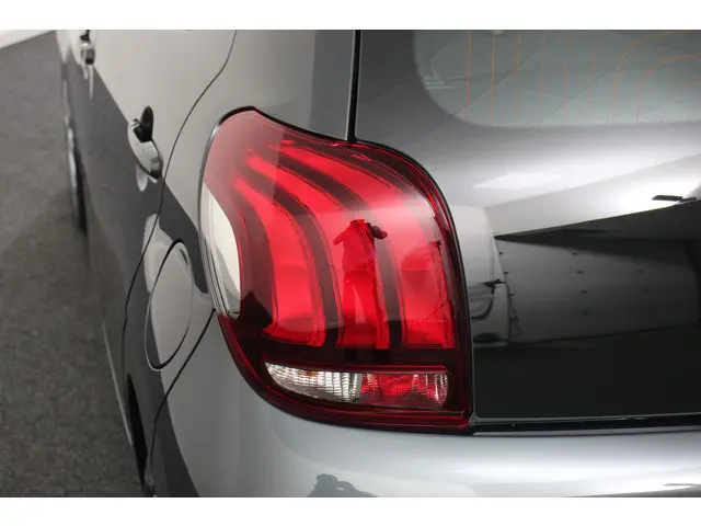 Peugeot 108 1.0 e-VTi Active 2021 Benzine 19