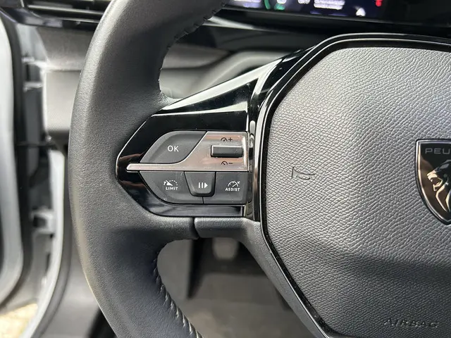 Peugeot 308 SW 1.2 Turbo 130 PK Allure 2024 Benzine 23
