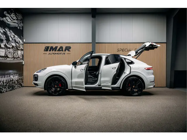 Porsche Cayenne Coupé 3.0 E-Hybrid 2020 Hybride Benzine 7