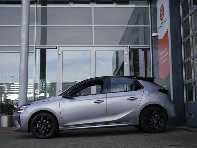 Opel Corsa 1.2 Turbo GS 2023 Benzine 2