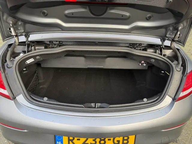 Mercedes-Benz C-Klasse 200 4matic AMG 2017 Benzine 23