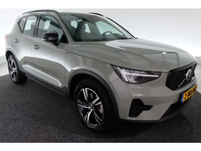 Volvo XC40 2.0 B4 Plus Dark 2024 Hybride Benzine 25