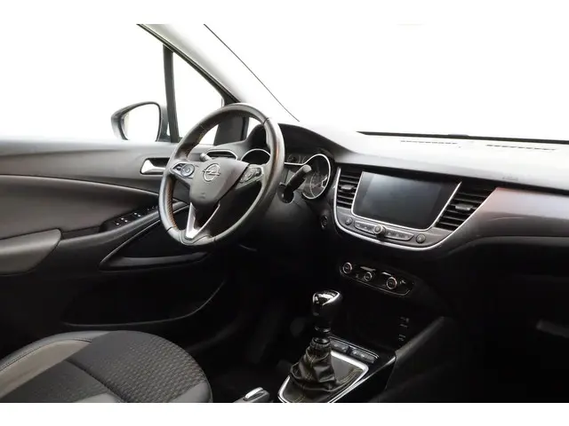 Opel Crossland X 3