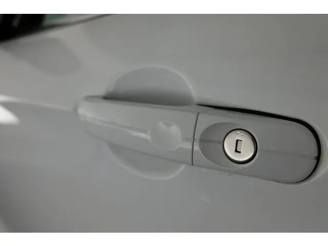 Ford Kuga 1.5 Titanium 2016 Benzine 26