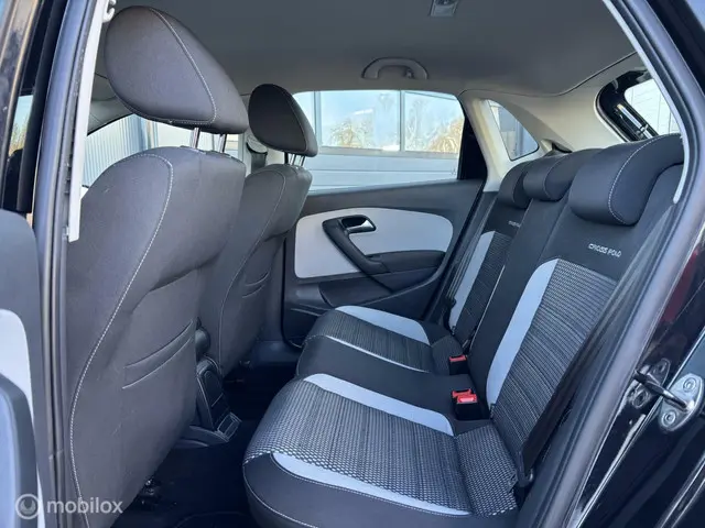 Volkswagen Polo 1.2 TSI Cross Uitvoering 2013 Benzine 28