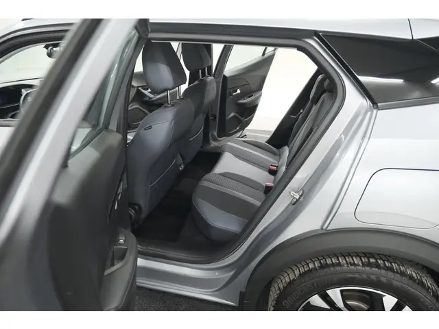 Peugeot e-2008 EV Allure 50 kWh 2020 Elektrisch 30