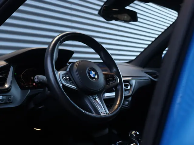 BMW 1 Serie 118i 2022 Benzine 13