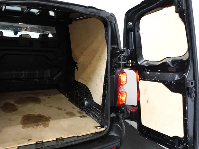 Opel Vivaro 102pk L3H1 Edition 2022 Diesel 41