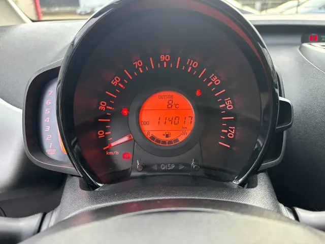 Peugeot 108 1.0 e-VTi Allure 2018 Benzine 13