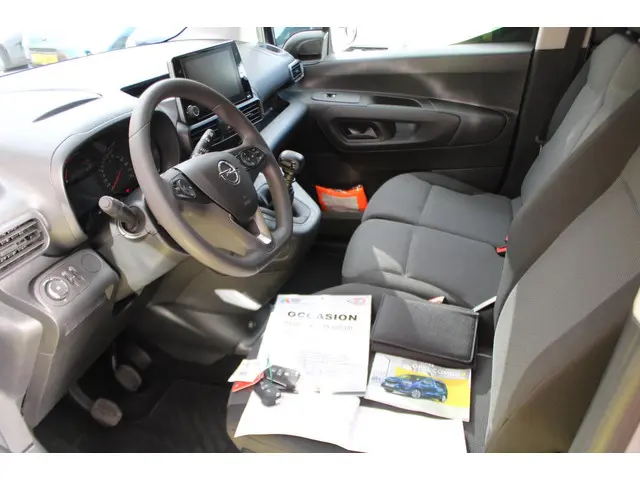 Opel Combo 1.2 PureTech 110 S&S L1 BTW VRIJ !! 2024 Benzine 33