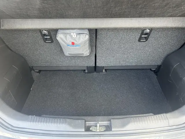 Suzuki Ignis 1.2 Smart Hybrid Style 2021 Benzine 19