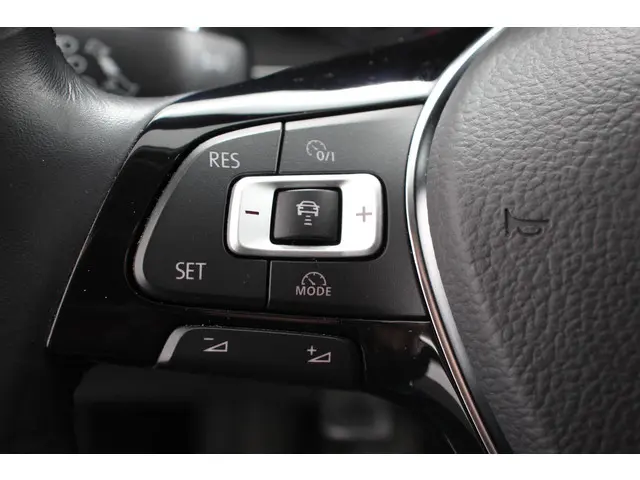 Volkswagen Polo 1.0 TSI 110pk Highline 2021 Benzine 13