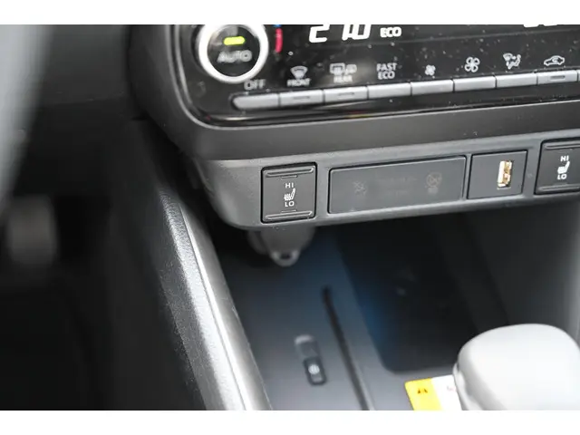 Mazda 2 Hybrid 116 automaat Select 2023 Hybride Benzine 22