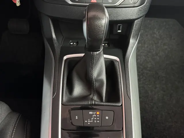 Peugeot 308 SW 1.2 PureTech GT 2018 Benzine 44