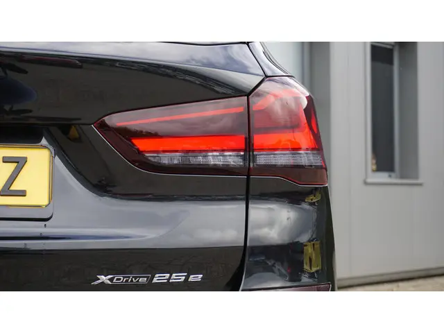 BMW X1 xDrive25e 220pk M-Sport 2021 Hybride Benzine 68