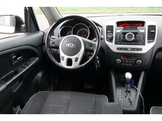 Kia Venga 1.6 CVVT AUTOMAAT PANO 2015 Benzine 6