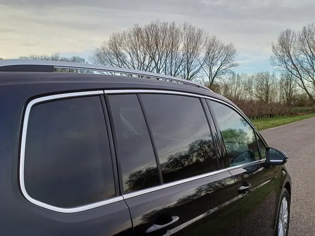 Volkswagen Touran 1.4 TSI Highline 2017 Benzine 25