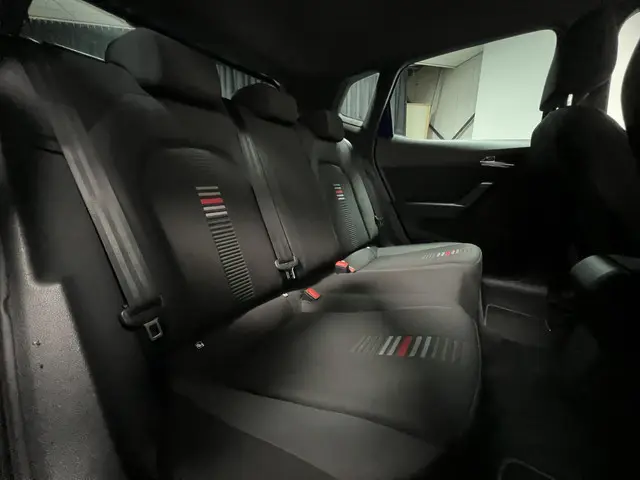 SEAT Arona 1.0 TSI FR Business Intense 2018 Benzine 36