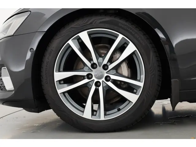 Audi A6 Avant 40 TDI quattroS Line 2019 Diesel 31