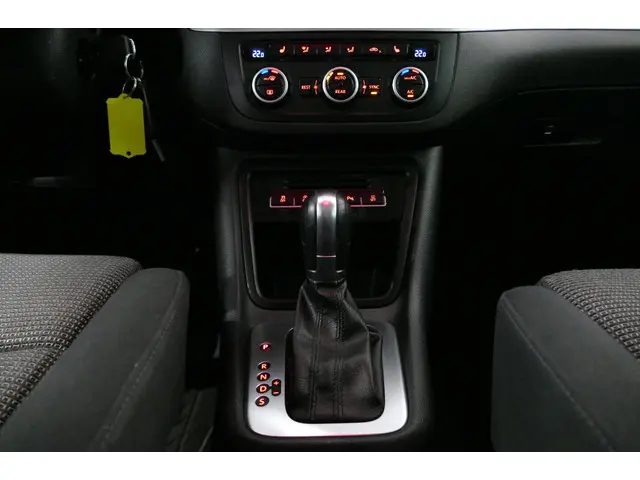 Volkswagen Sharan 1.4 TSI Comfortline 7p. 2013 Benzine 23