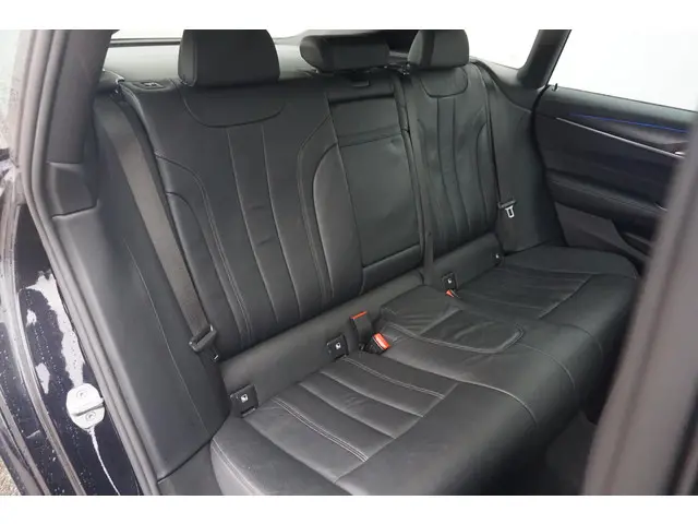 BMW 6 Serie Gran Turismo 640i 2022 Benzine 10