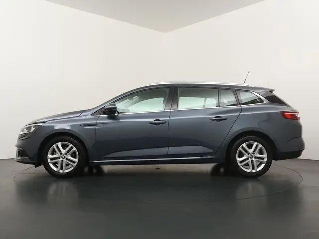 Renault Mégane Estate 1.3 TCe Limited 2019 Benzine 2
