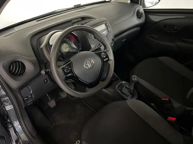 Toyota Aygo 1.0 VVT-i x-cite 2018 Benzine 9
