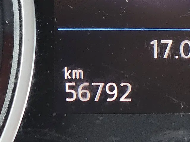 Volkswagen Transporter 2.0 TDI 2021 Diesel 8