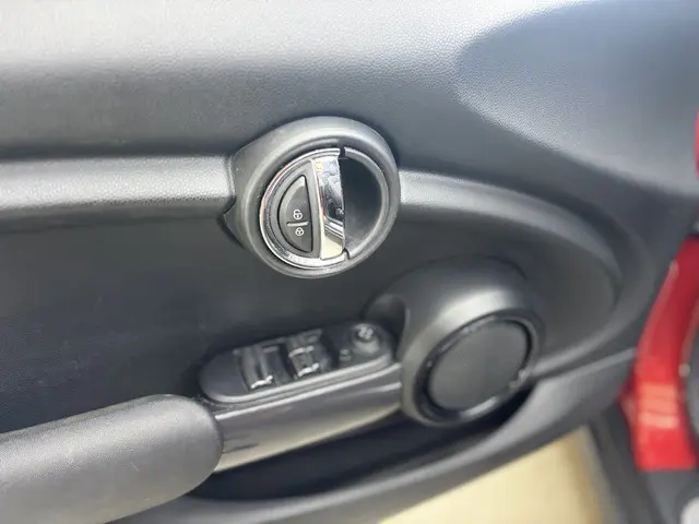 MINI Cooper Cabrio Mini 1.5 Business 2016 Benzine 29