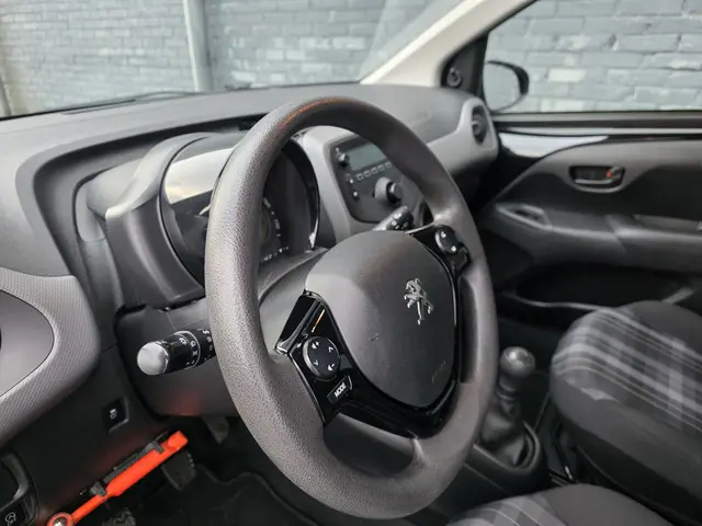Peugeot 108 1.0 e-VTi Active 2019 Benzine 14