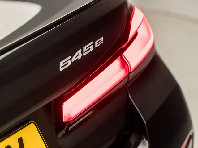 BMW 5 Serie 545e xDrive M Sport 2023 Hybride Benzine 45