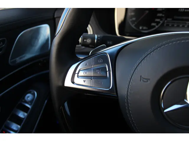 Mercedes-Benz S-Klasse 500 Lang 2014 Benzine 32