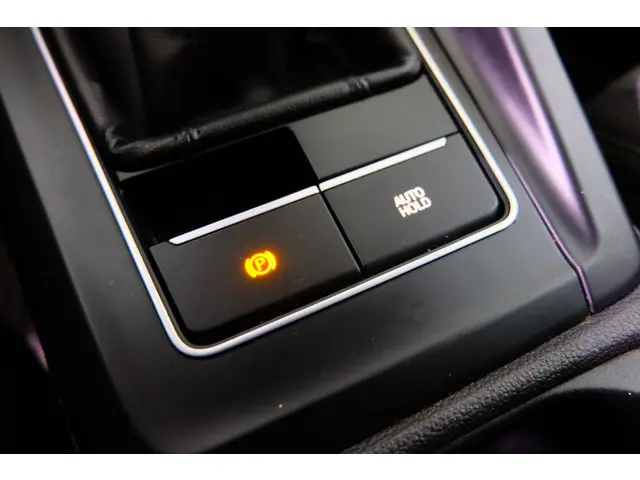 Volkswagen Golf 1.5 TSI R-Line 2020 Benzine 26