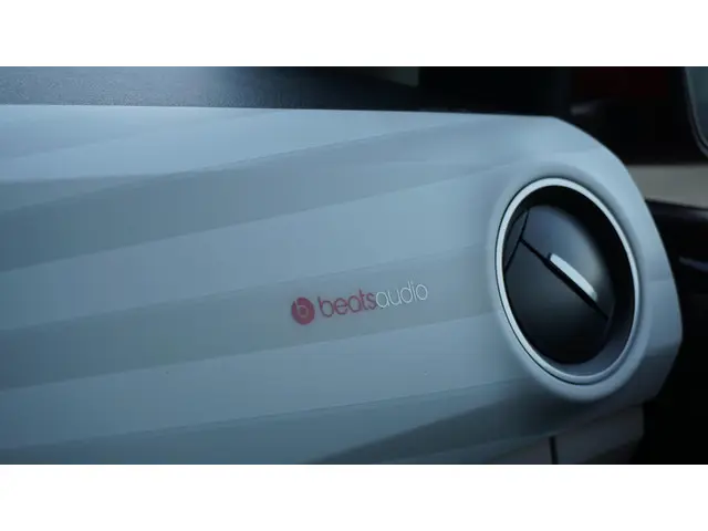 Volkswagen up! 1.0 TSI 90PK BMT up! Beats 2017 Benzine 46