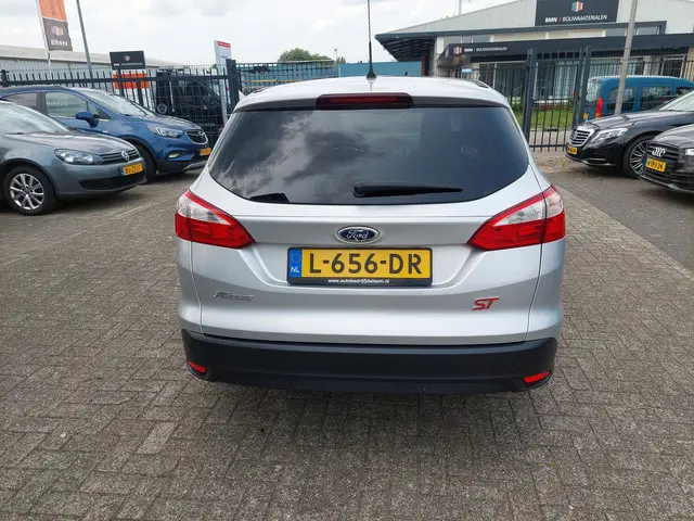 Ford Focus Wagon 1.0 EcoBoost Trend 2012 Benzine 5