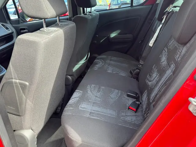 Opel Agila 1.0 Edition 2012 Benzine 7