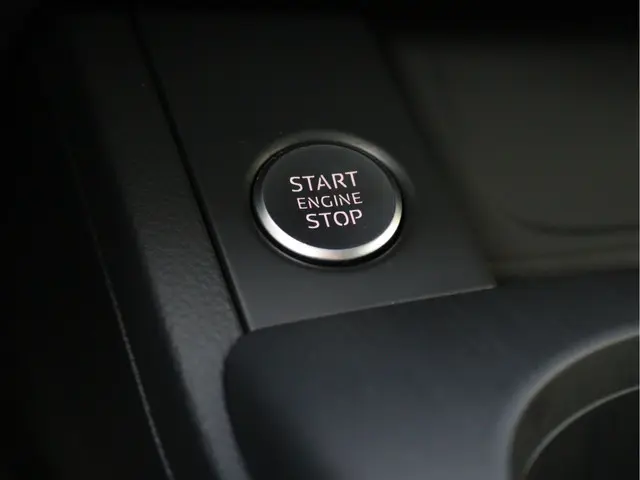 Audi A4 Avant 1.4 TFSI S line 2018 Benzine 48