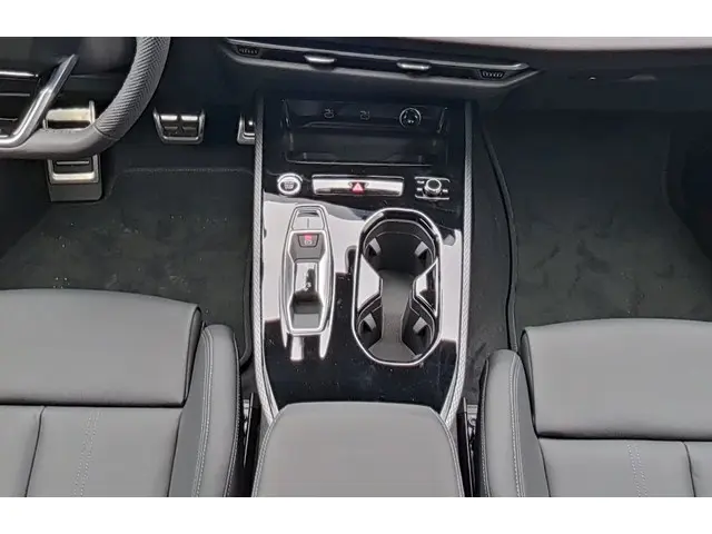 Audi A5 Avant 2.0 TFSI quattro S edition 2024 Benzine 20