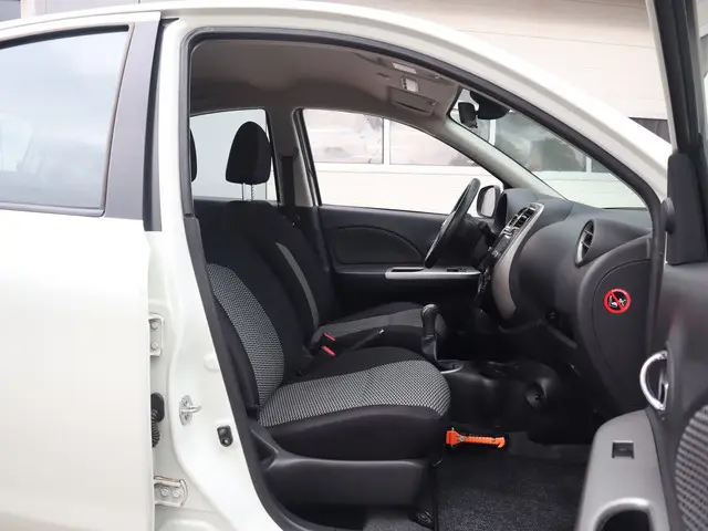 Nissan Micra 1.2 Connect Edition 2014 Benzine 17