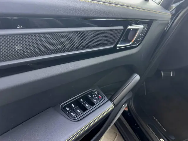 Porsche Cayenne Coupé 4.0 Turbo GT 2023 Benzine 12