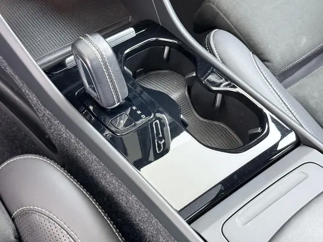 Volvo XC40 Recharge P8 AWD R-Design 2020 Elektrisch 38