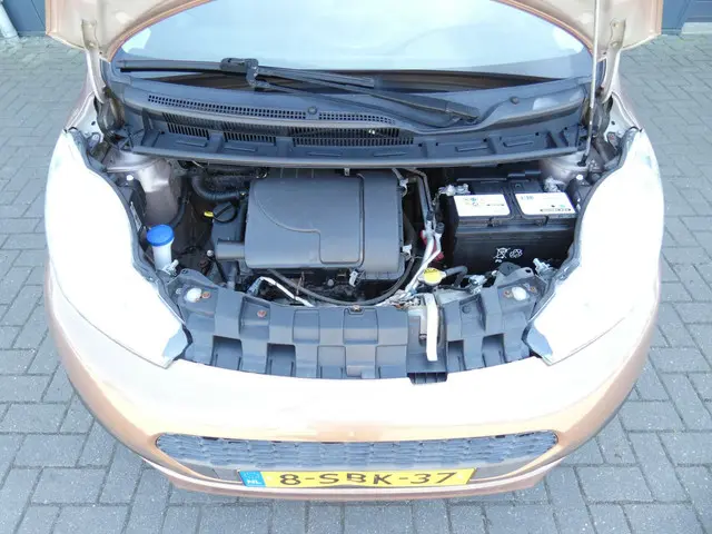 Peugeot 107 HELAAS VERKOCHT!!! 2013 Benzine 13