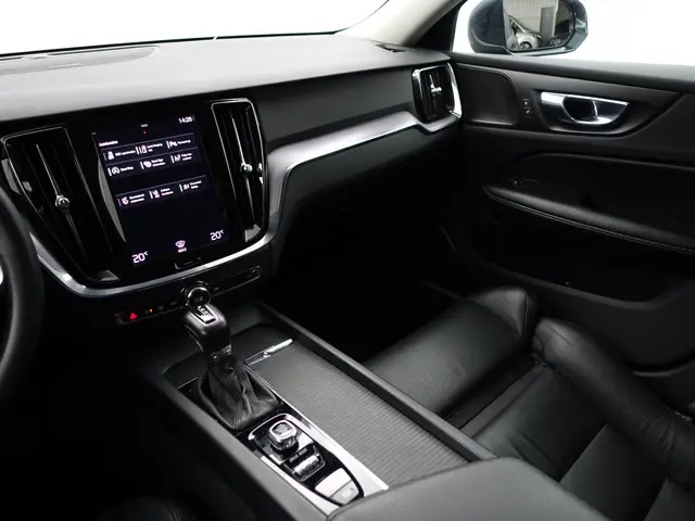 Volvo V60 2.0 T5 Inscription Aut- 2018 Benzine 8